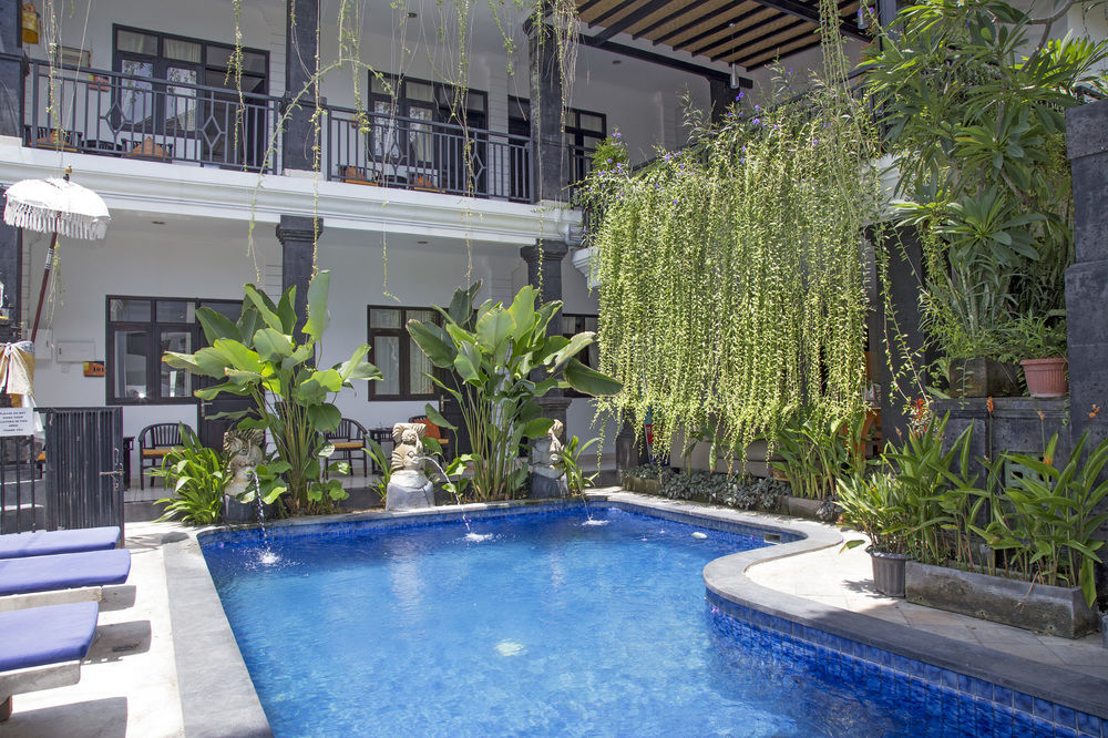 Zen Rooms Kuta Kubu Anyar 1 Luaran gambar