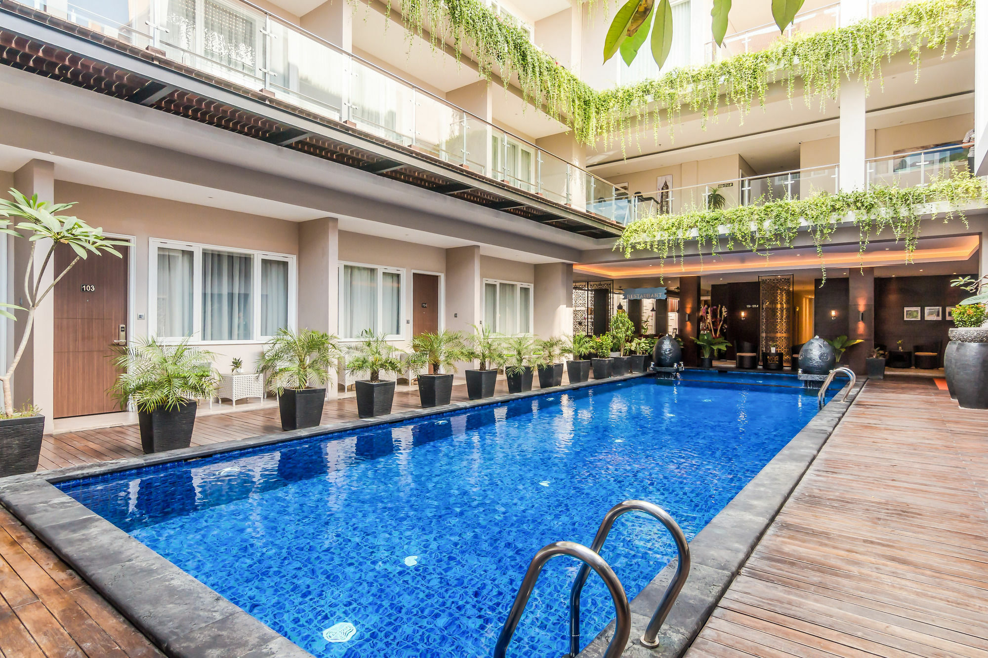 Zen Rooms Kuta Kubu Anyar 1 Luaran gambar
